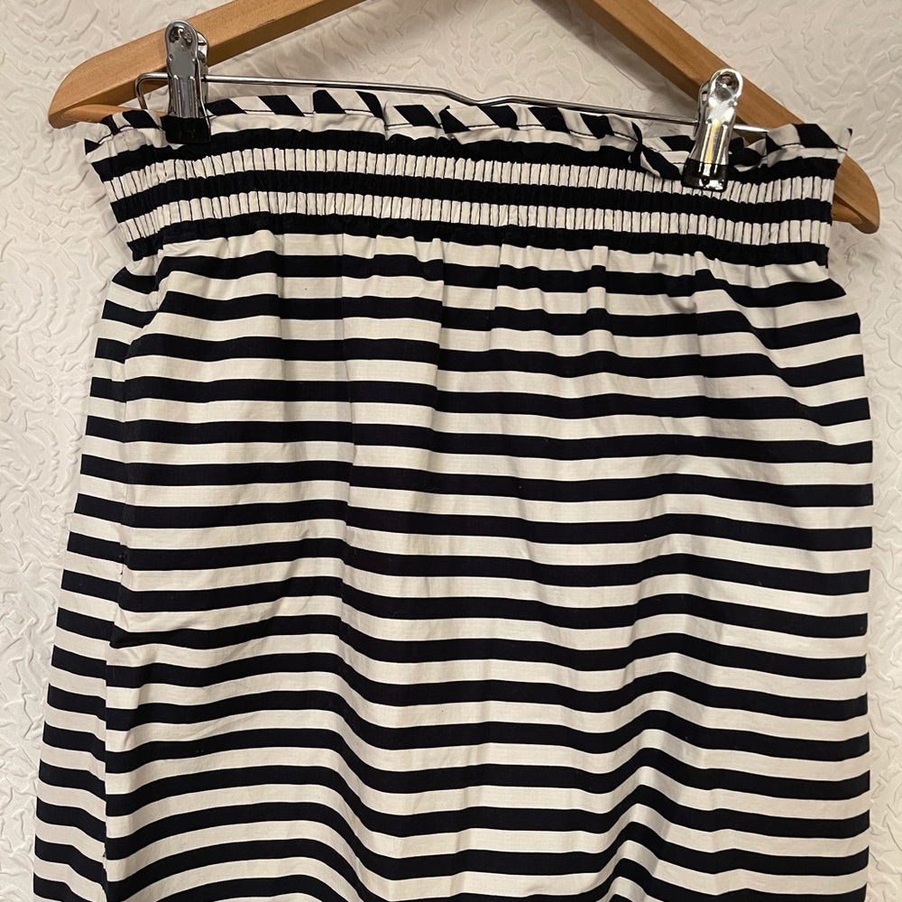 Great condition like new Jcrew stretch band skirt